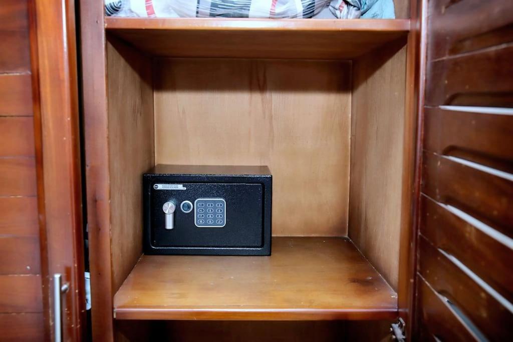 Petite'S Nest - Apartment 3 アクラ エクステリア 写真